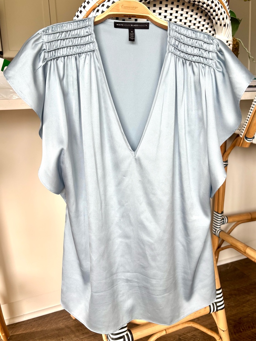 WHBM White House Black Market Lt Blue Satin Flutter Sleeve V-neck Top Sz M